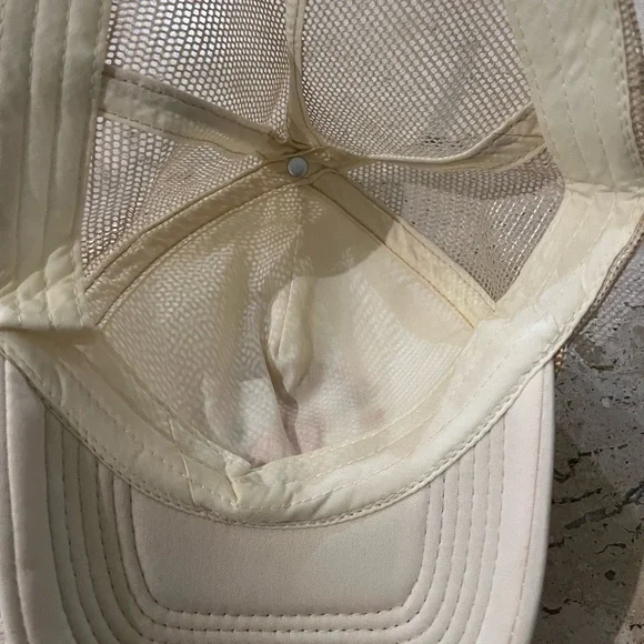 “Cowboys Hat” New Butter Colored Trucker Hat - Picture 2 of 5